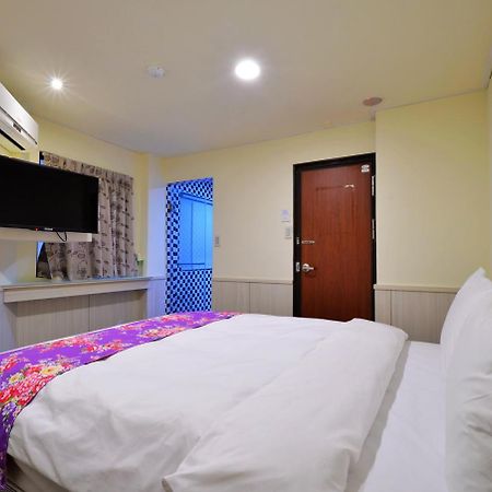 Galaxy Mini Inn Taipeh Exterior foto