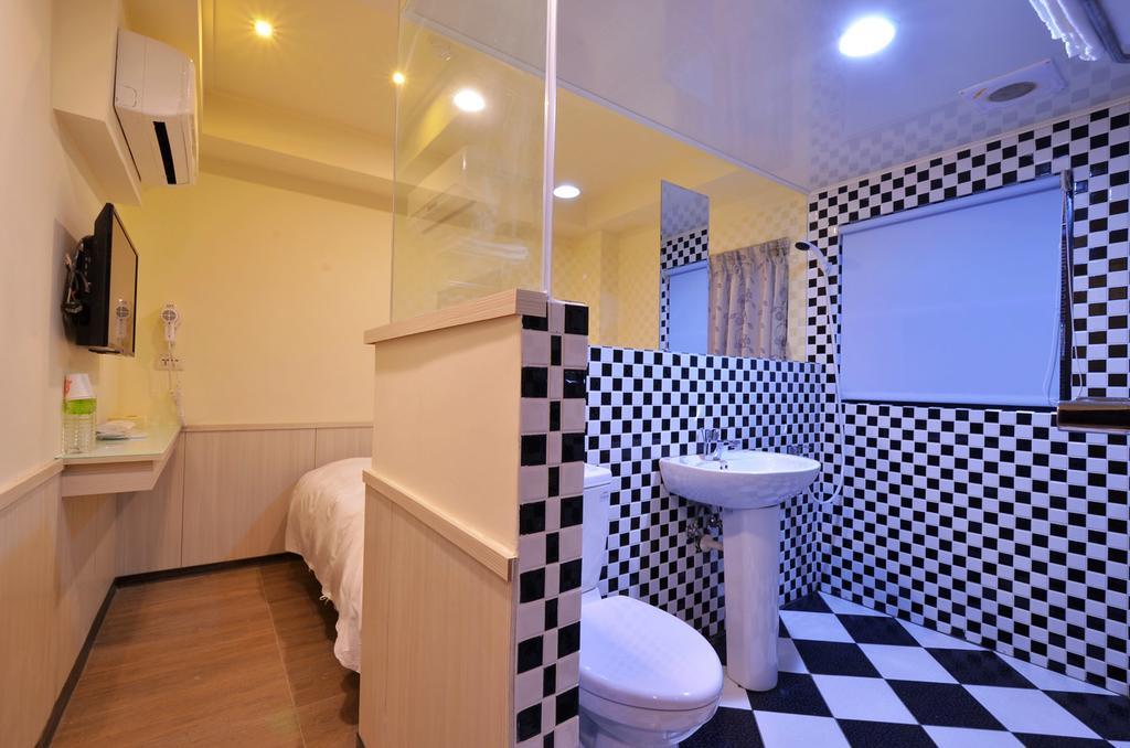 Galaxy Mini Inn Taipeh Exterior foto