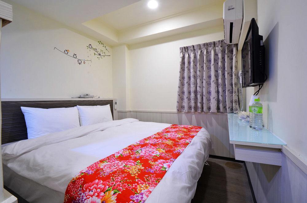 Galaxy Mini Inn Taipeh Exterior foto