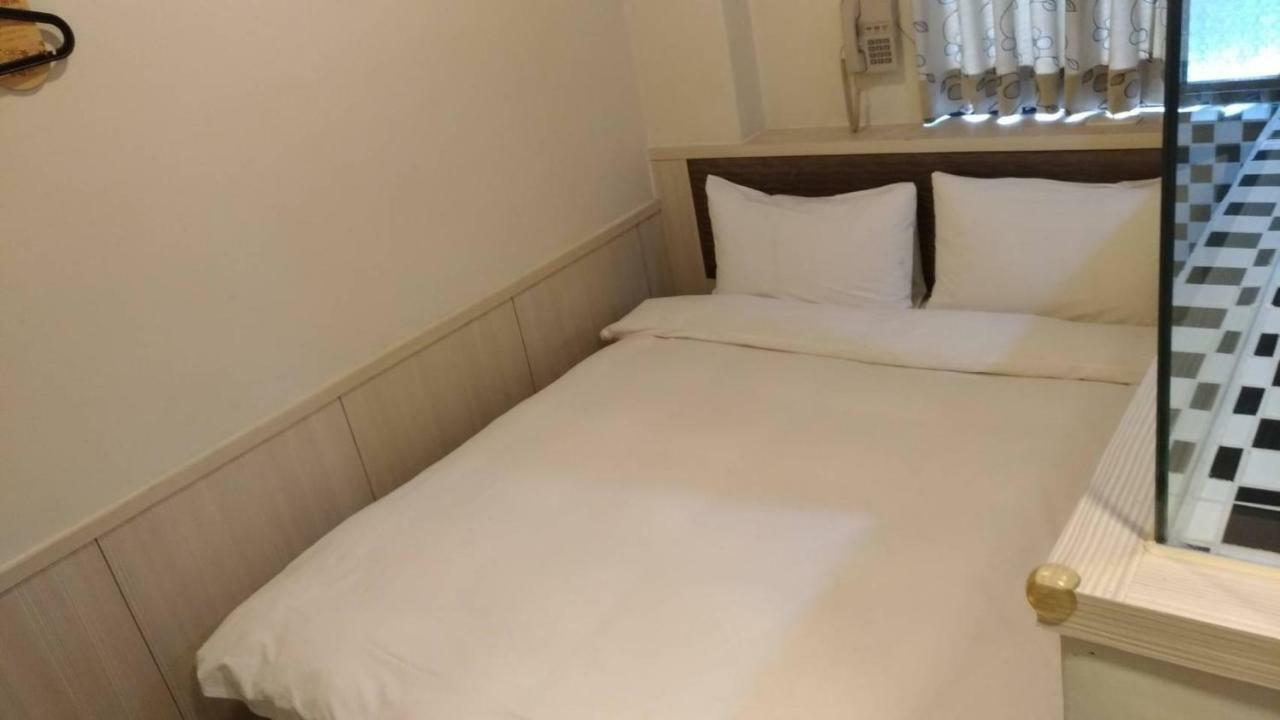 Galaxy Mini Inn Taipeh Exterior foto